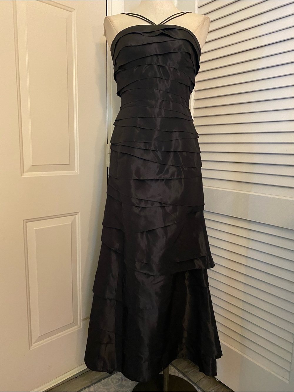 Vintage Belsoie by Jasmine Bridal Black Tiered Formal Gown Dress Size 6 Y2K 2006